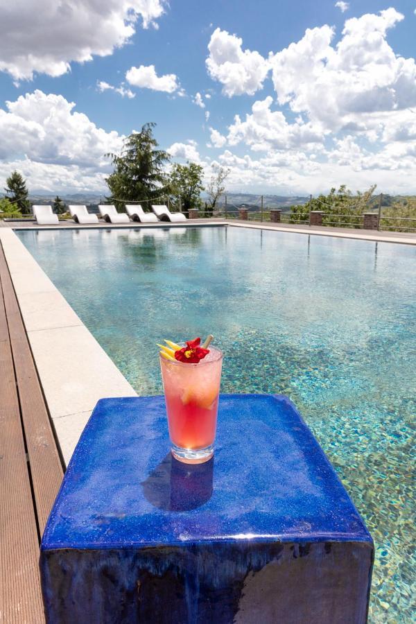La Madernassa Resort - Casalora Dimora Storica Di Charme Guarene Exterior foto